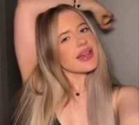 Holly-Glamour